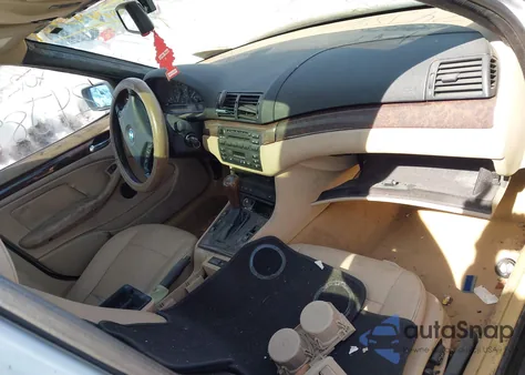 2003 BMW 325Xi z USA, uszkodzony, nr VIN WBAEU33423PM56567